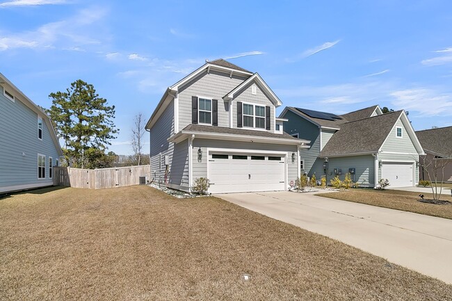 Building Photo - Charming Home in Moncks Corner's Spring Gr...