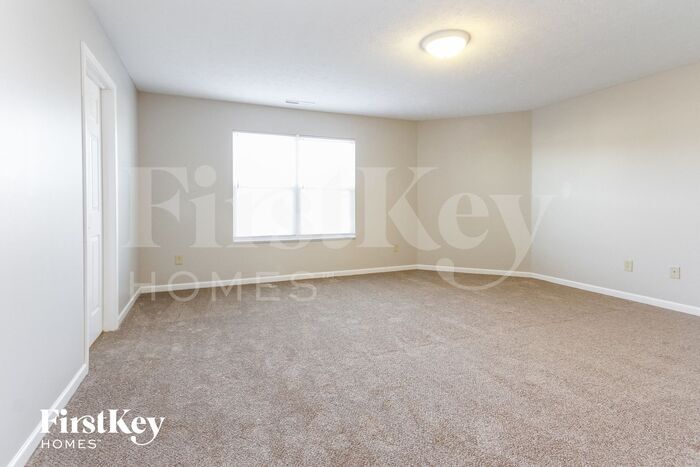 Building Photo - 884 Blue Ash Trail