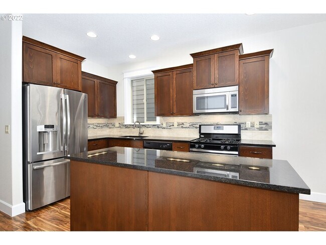 Building Photo - 11048 SW Legacy Oak Way