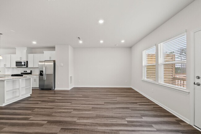 Building Photo - Convenient New Construction Townhome in Durham - Easy commute to RTP, Brier Creek, Airport