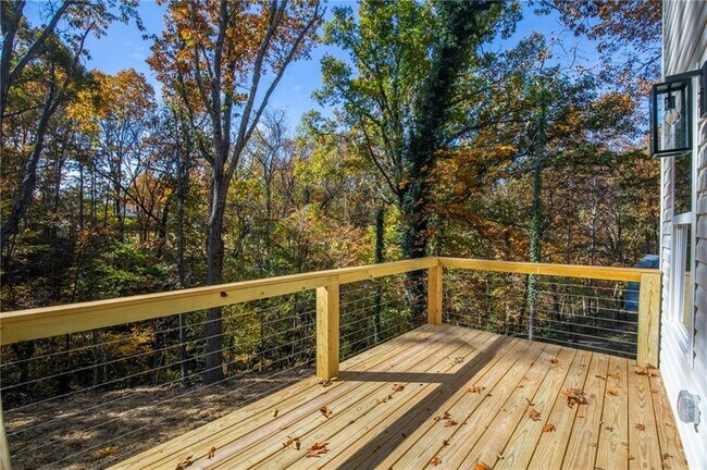 Building Photo - 3 Runnymede Cir