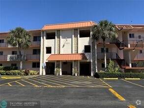 Building Photo - 1080 Del Lago Cir