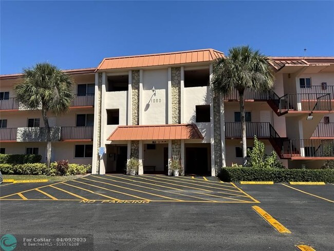 Primary Photo - 1080 Del Lago Cir