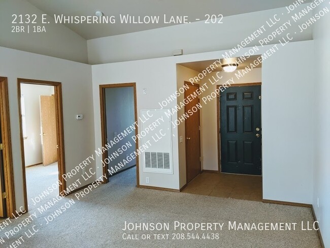 Building Photo - Whispering Willow Apartments: Modern, Conv...