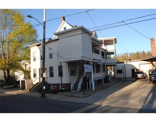 Building Photo - 126 Pleasant St