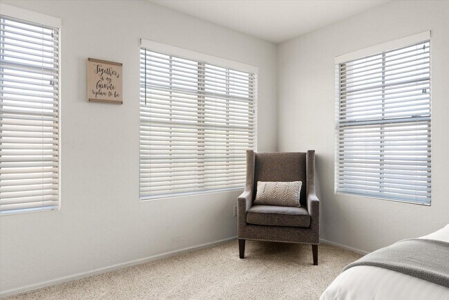 Building Photo - 16310 N 151st Ave