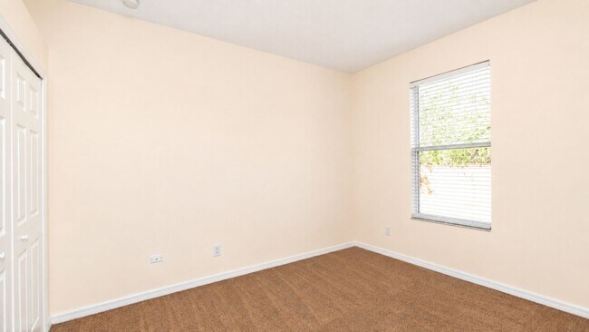 Building Photo - 1512 Lindzlu St
