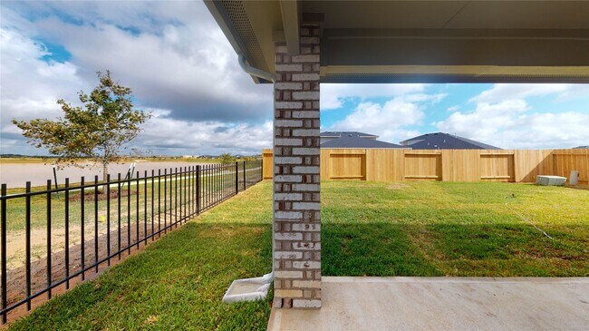 Building Photo - 28950 Yulee Mill Dr