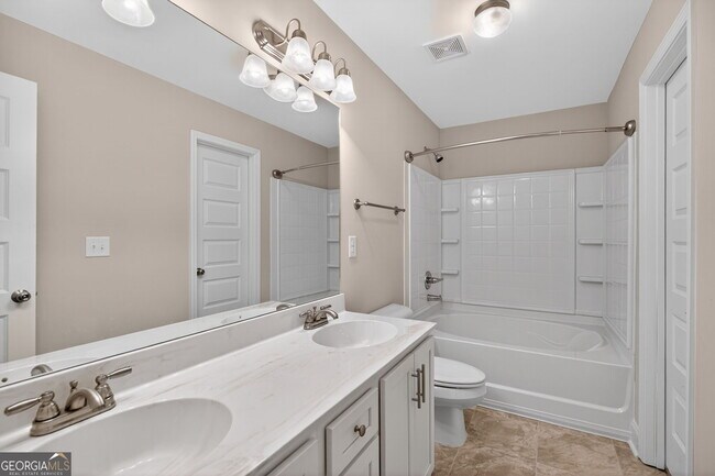 Building Photo - 5845 Garden Cir