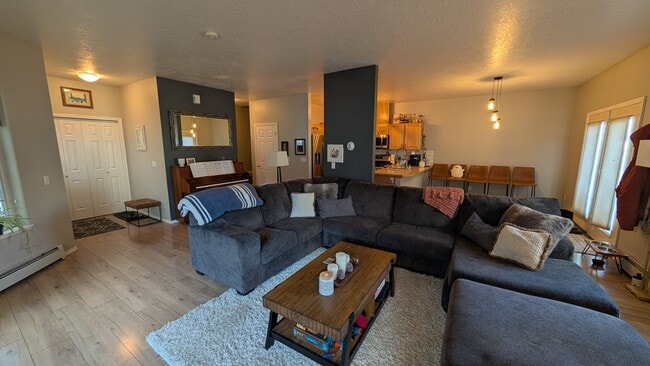 Building Photo - 12580 Old Glenn Hwy