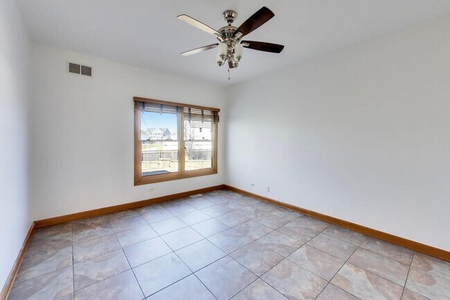 Building Photo - 2951 Old Glory Dr