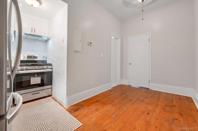 Building Photo - 64 S Broadway