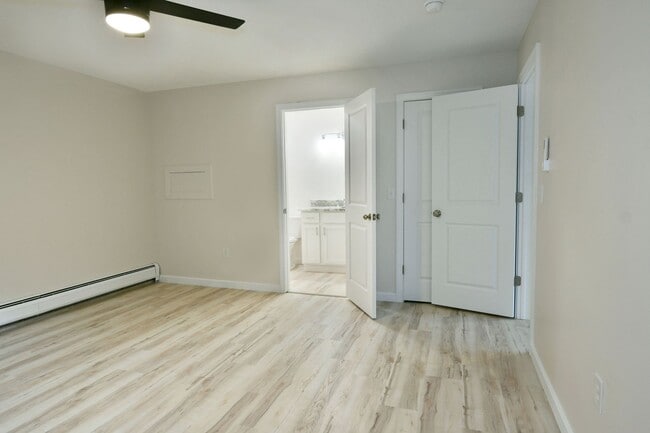 Building Photo - 920-922-922 Cynthia Ct