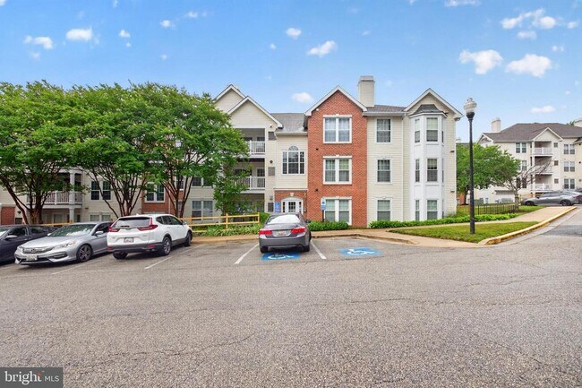 Building Photo - 3109 River Bend Ct