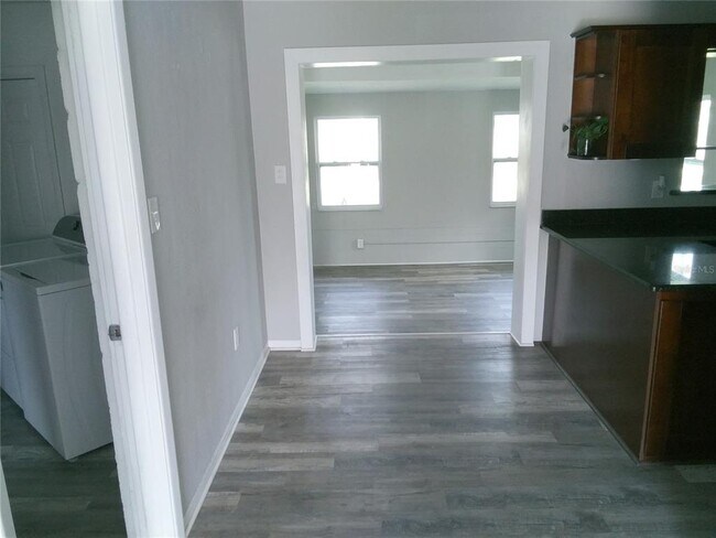 Building Photo - 6041 43rd Ave N