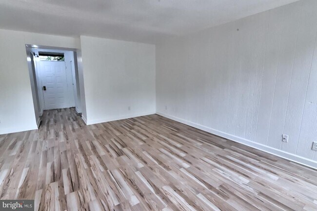 Building Photo - 1580 Moorings Dr