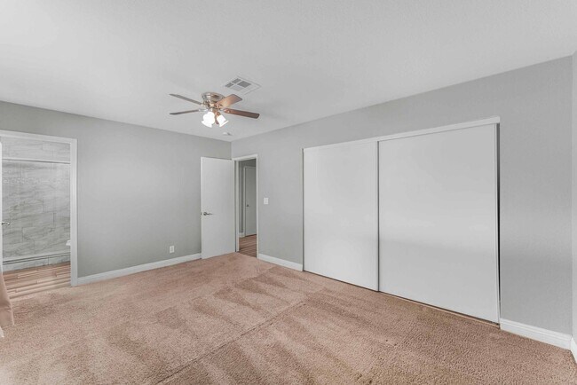 Building Photo - Welcome to your future home in the heart of Las Vegas!