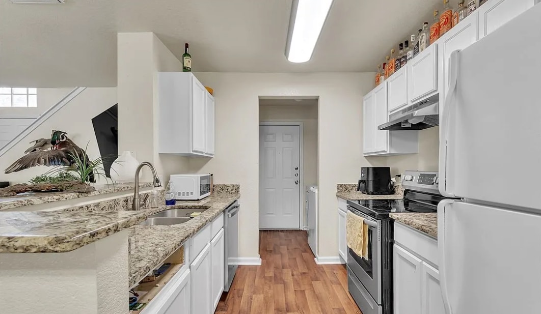 Kitchen 2 - 897 Sagewood Trl