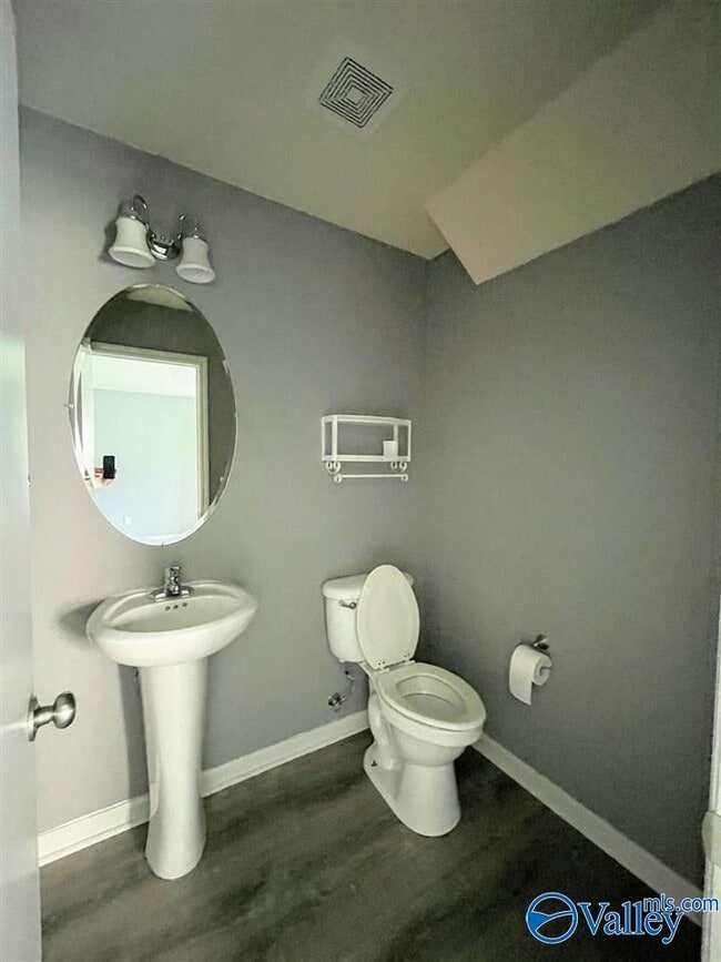 Building Photo - 144 Belle Haven Dr