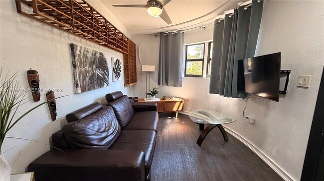 Building Photo - 168 NW 53rd St