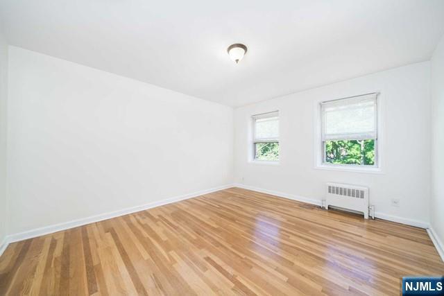 Building Photo - 2330 Linwood Ave