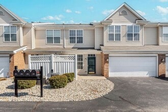 Building Photo - Beautiful town home in the quiet Towne Park community!!