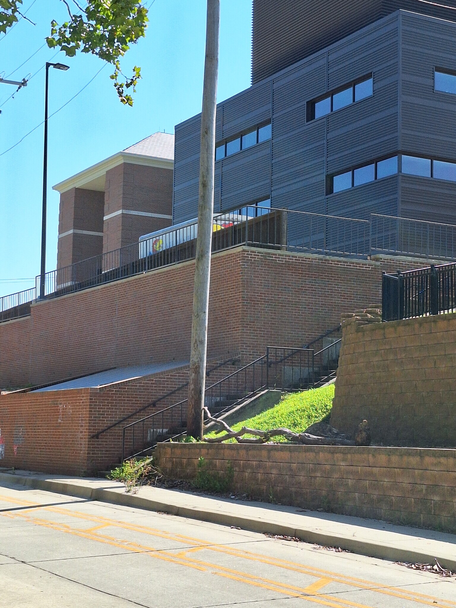 Stairway Access to Campus - 1220 Louisiana St