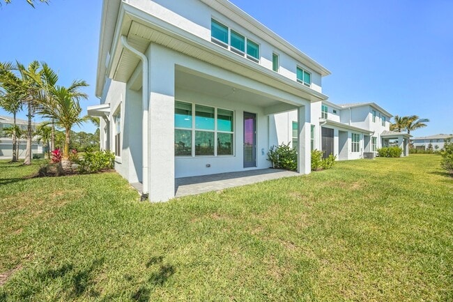 Building Photo - 3552 NW Solange Ct