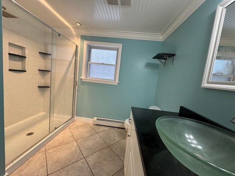 Building Photo - 240 Leda