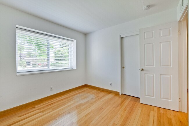 Building Photo - Charming Updated 4 Bedroom Home in Santa Clara with Expansive Backyard and Fruit Trees.