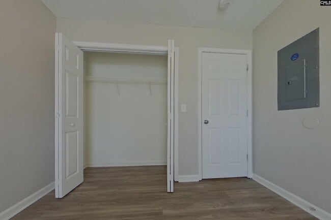 Building Photo - 1401 May Oak Cir