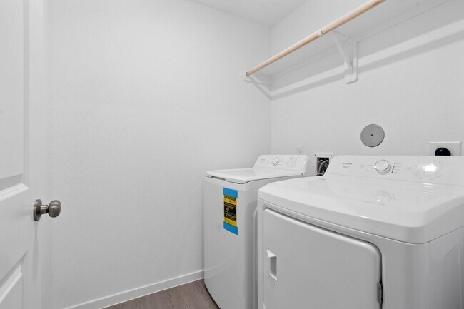 Building Photo - 2074 Solstice Lndg Dr