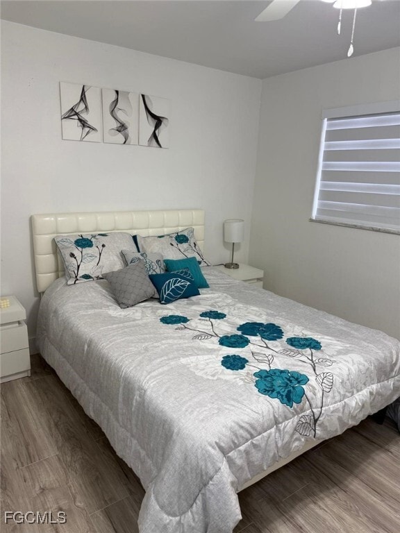 Building Photo - 1335 NE Pine Island Ln