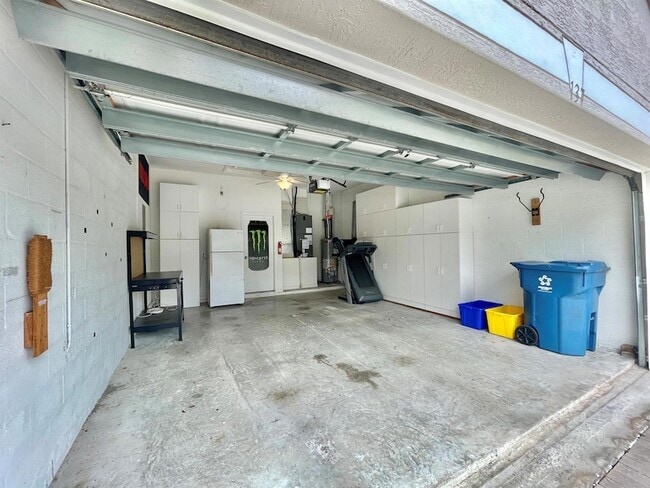 Building Photo - 137 Canterbury Pl