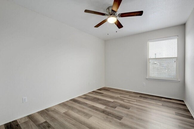 Building Photo - 12200 Ferrystone Cove