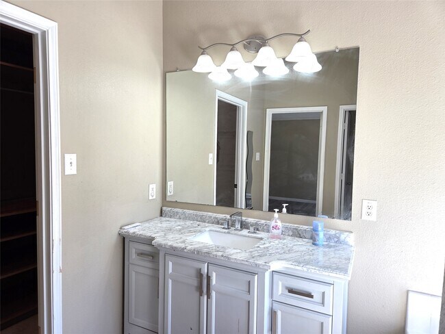 Building Photo - 19031 Golden Heath Ln