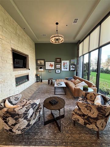 Building Photo - 300 N McDonald St