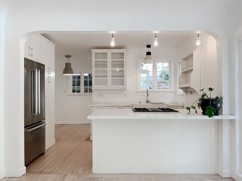 Building Photo - 6251 Holly Mont Dr