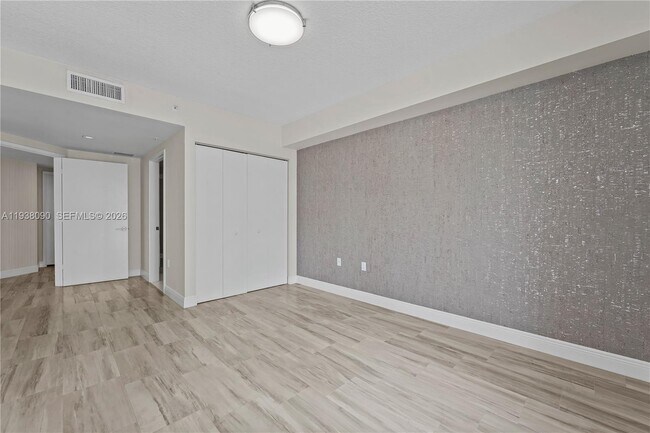 Building Photo - 300 Sunny Isles Blvd