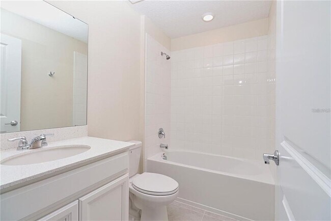 Building Photo - 116 Bergamot Lp