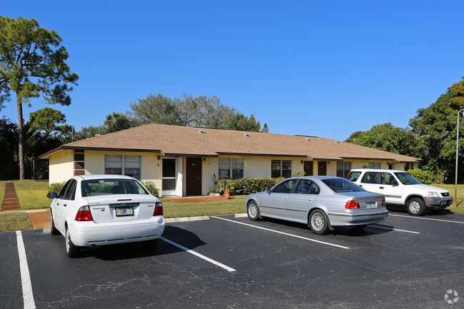 Stuart Manor Apartments - 1490 S Kanner Hwy Stuart FL 34994 | Apartment ...