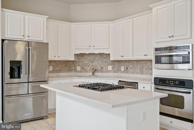 Building Photo - 43139 Royal Fern Terrace