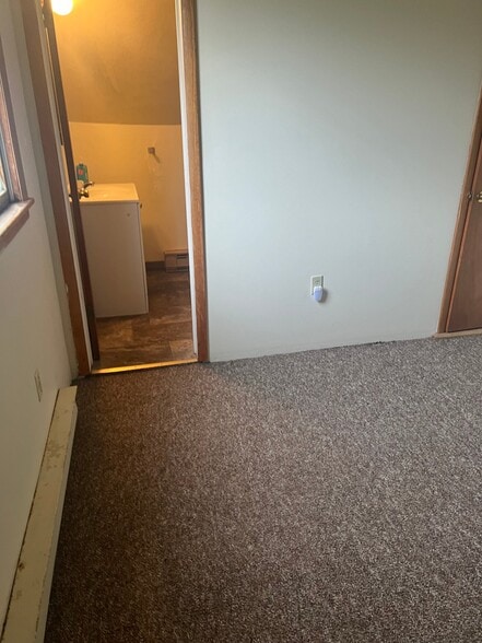 Building Photo - 1311 Gravel Pond Rd