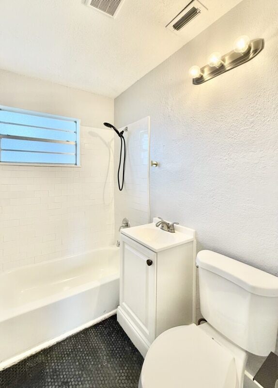 Building Photo - 5131 13th Ave N