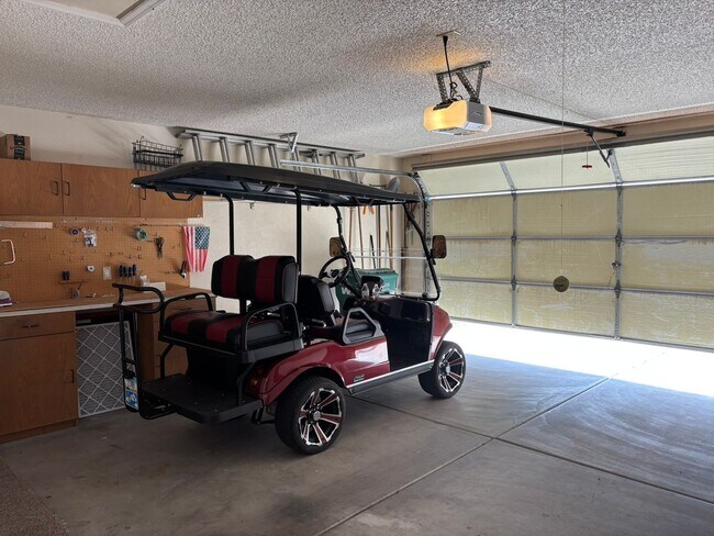 Building Photo - Lovely updated 3 bed 2 bath home in Leisure World a 45+ Active Adul Resort Community. Available J...