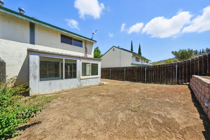 Building Photo - 1921 Terracina Cir