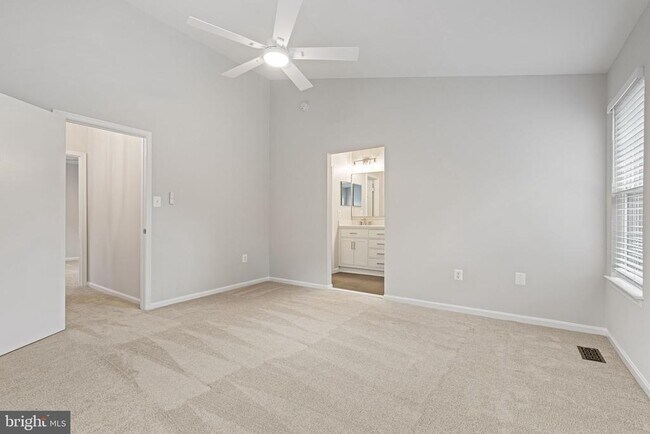 Building Photo - 7867 Wintercress Ln