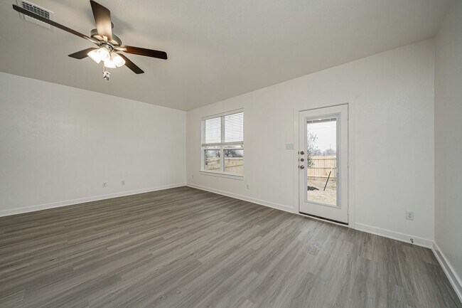 Building Photo - 8433 Adelaide Dr