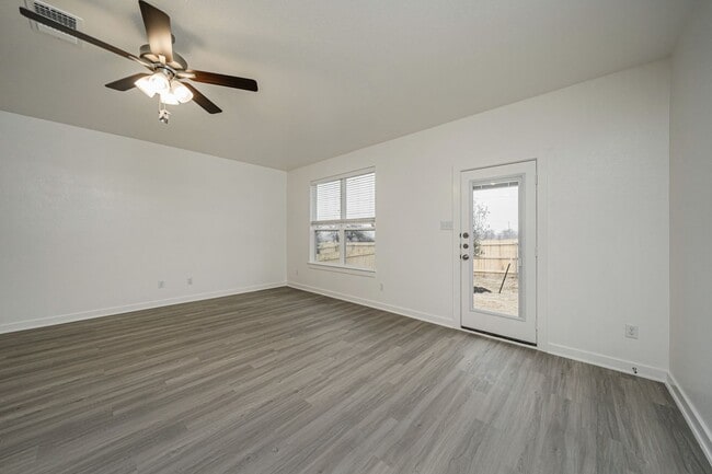 Building Photo - 8457 Adelaide Dr