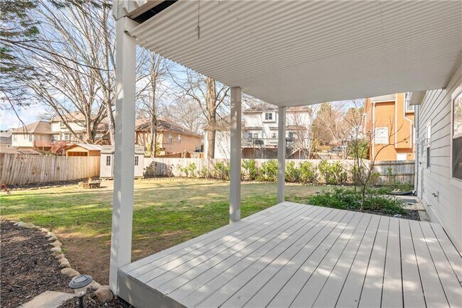 Building Photo - 12080 Greenmont Walk